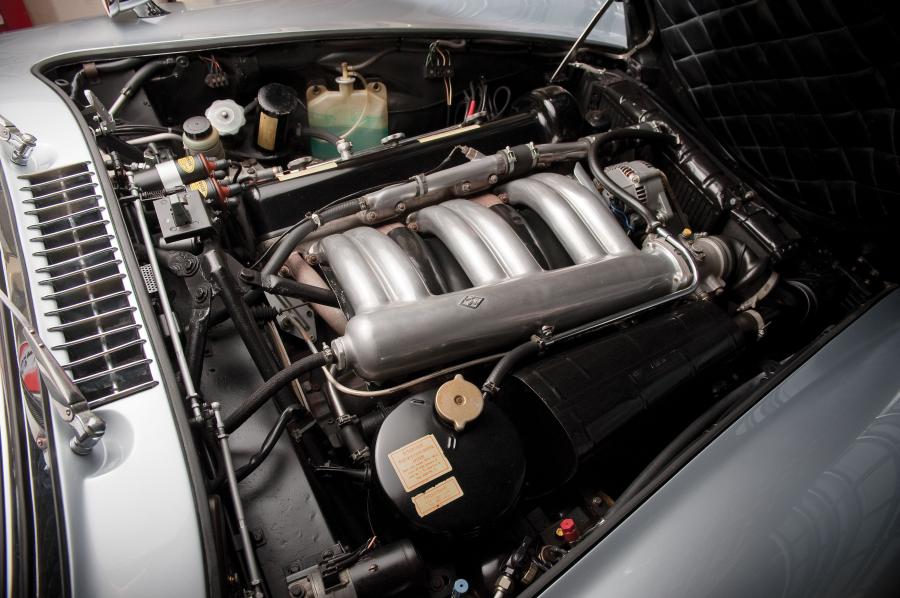  Mercedes-Benz 300 SL Roadster 1961 года  (фото 28 из 30)